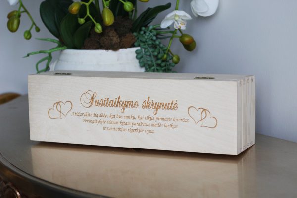 Wooden  Wine Box ,,Susitaikymo skrynute,,