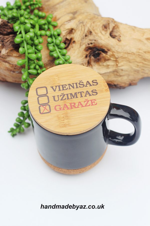 Cup with Lid ,,Vienisas Uzimtas Garaze,,