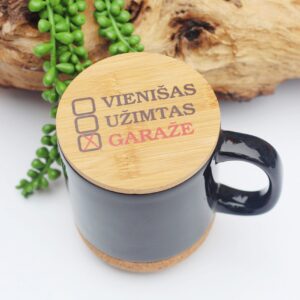 Cup with Lid ,,Vienisas Uzimtas Garaze,,