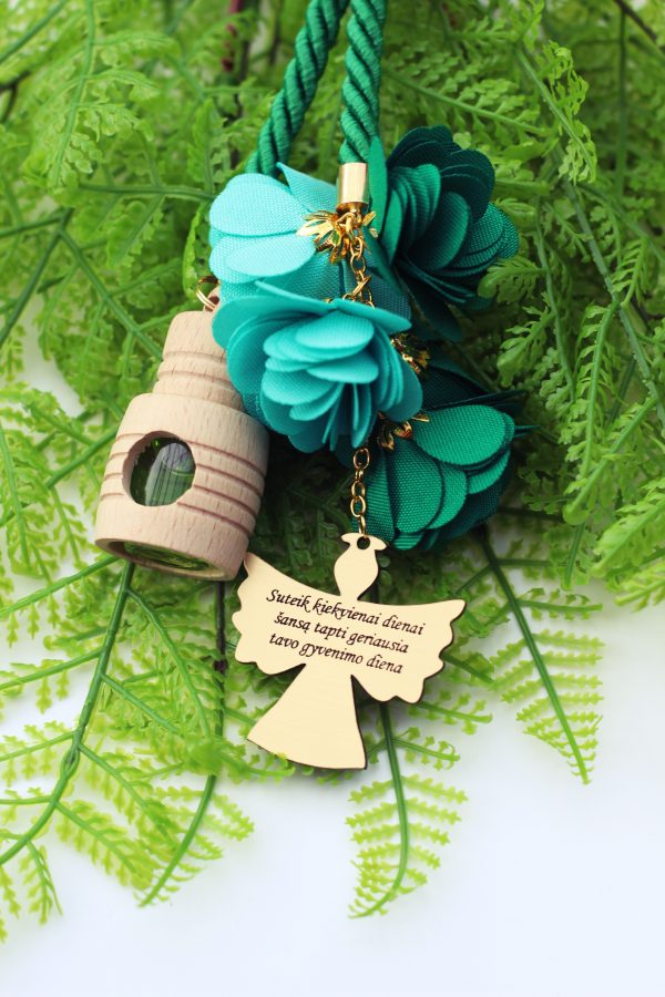Car Diffuser/Air Freshener ,,Suteik kiekvienai dienai sansa...,,