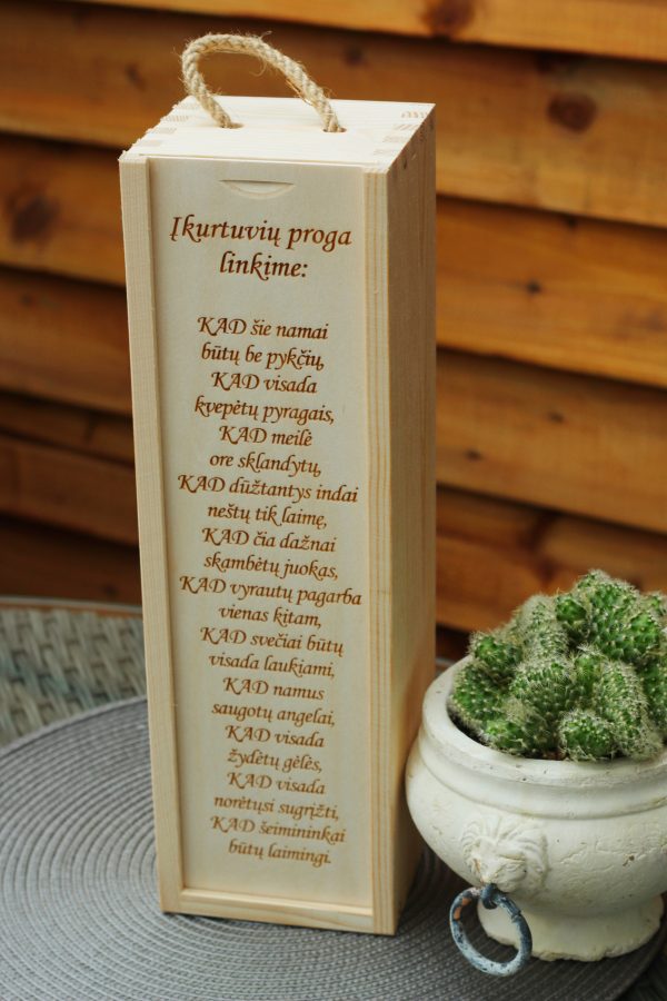 Wooden  Wine Box ,,Ikurtuviu proga linkime,,