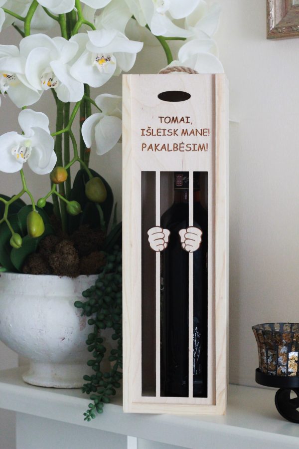 Personalised Wooden  Wine Box ,,Tomai,isleisk...,,