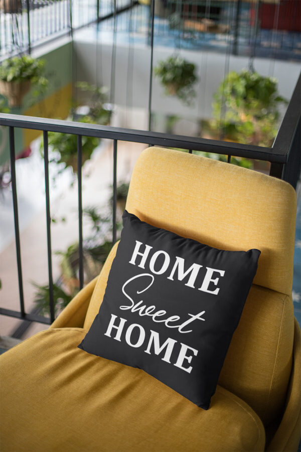 Pillow with print ,,Home sweet home,,