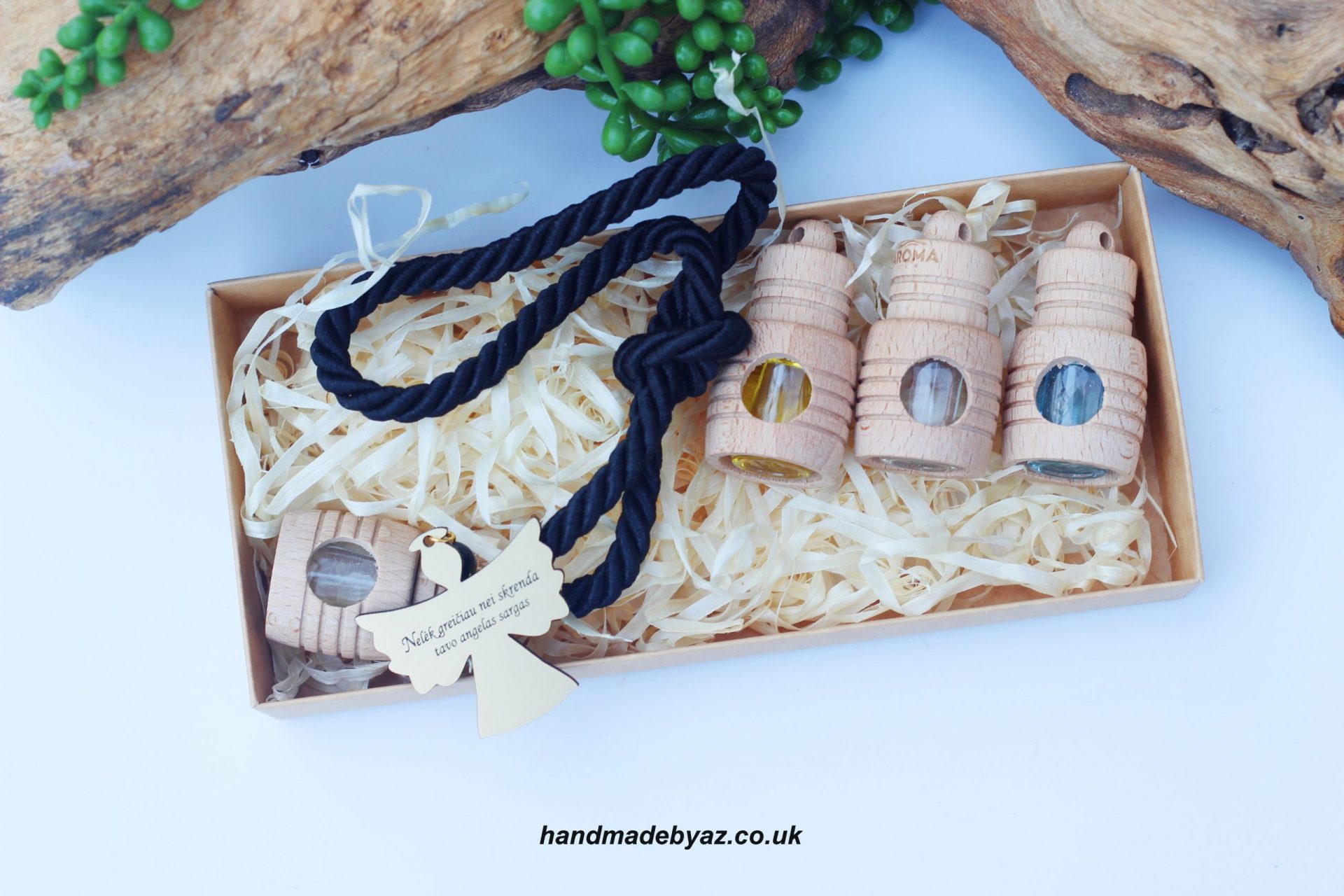 Car Diffuser/Air Freshener SET ,,Nelek greiciau,nei skrenda Tavo angelas sargas,,