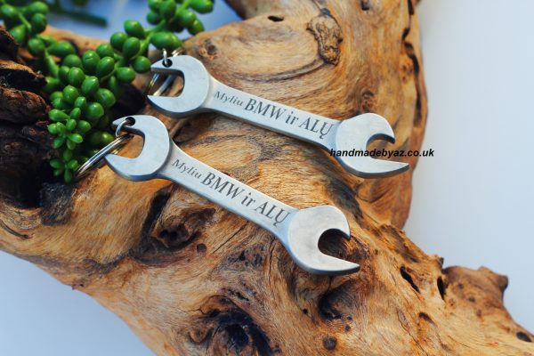 Key Chain with bottle opener ,,Myliu BMW ir alu,,