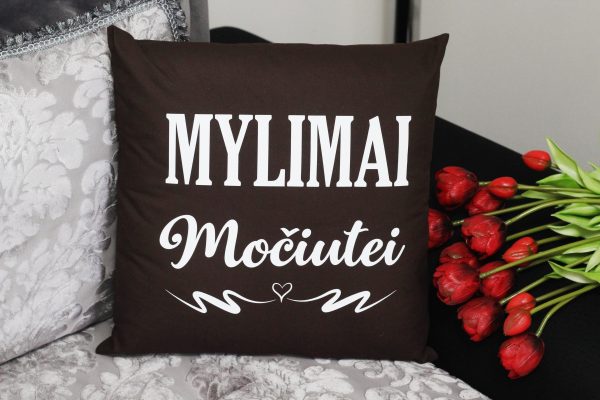 Pillow with print ,,Mylimai mociutei..