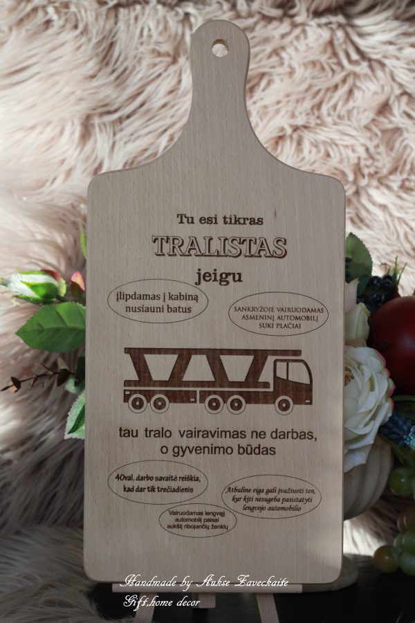 Cutting board ,,Tu esi tikras tralistas,,