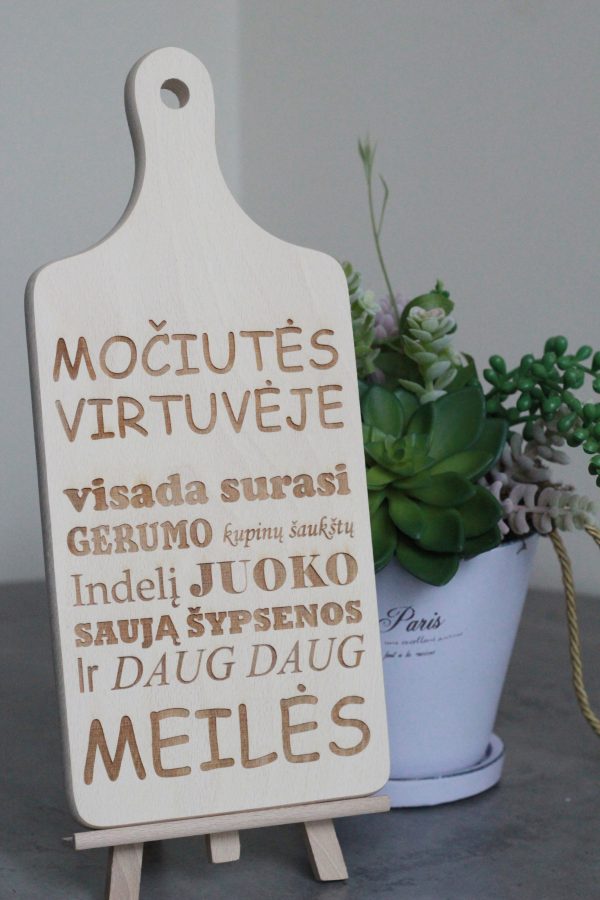 Cutting board ,,Mociutes virtuveje,,