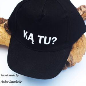Hat with print ,,Ka Tu?,,