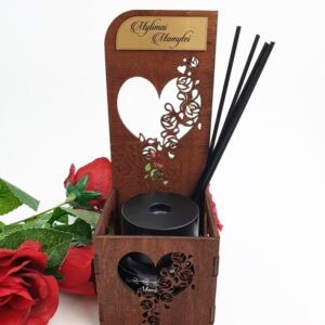Reed Diffuser in a wooden box ,,Mylimai Mamytei...,,