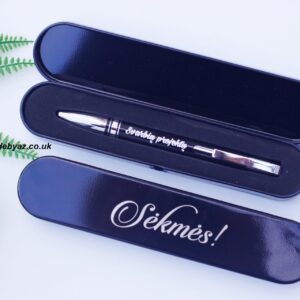 Pen and a metal case ,,Sekmes,,