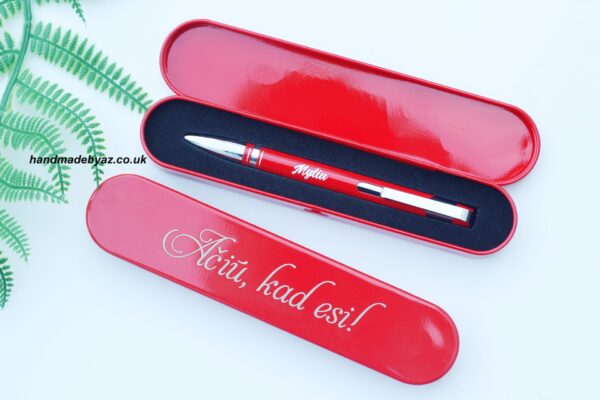 Pen and a metal case ,,Aciu,kad esi,,