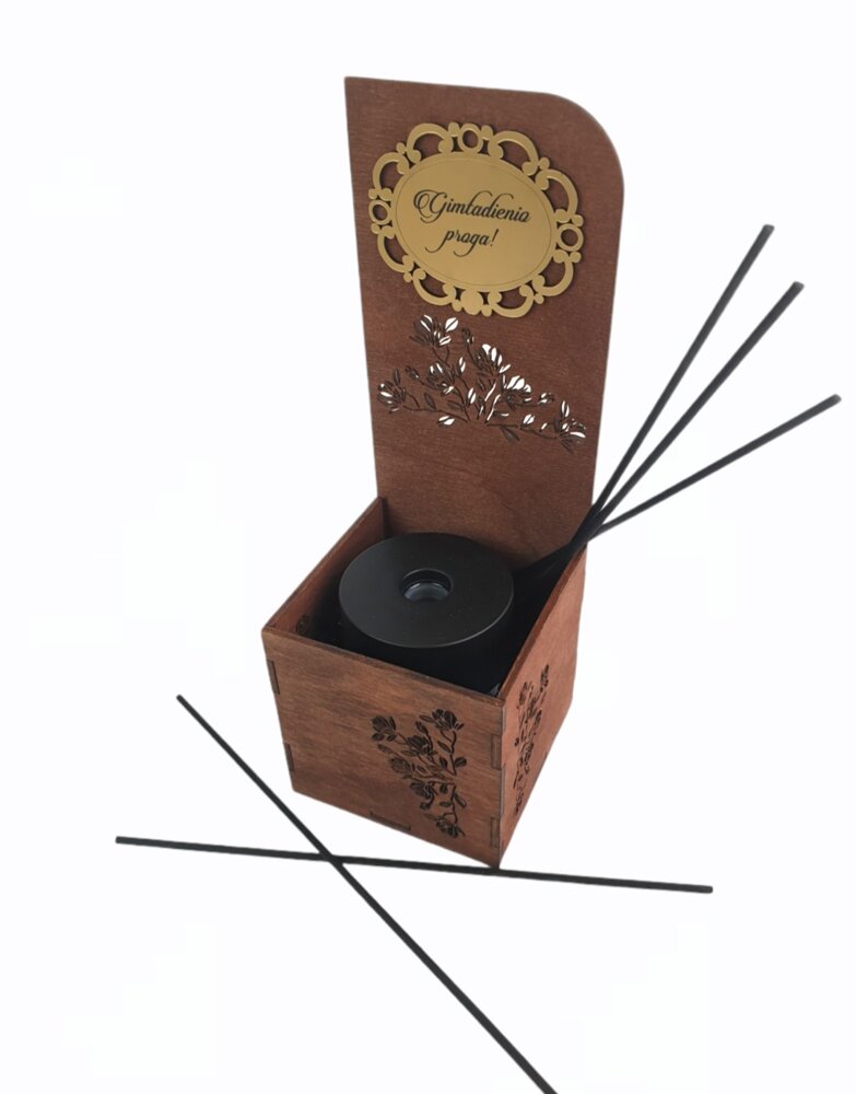 Reed Diffuser in a wooden box ,,Gimtadienio proga,,