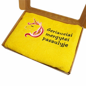 Towel with cardboard box ,,Geriausiai mergytei pasaulyje,,