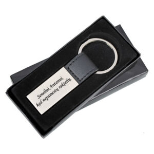 Personalised Metal keychain with leather ,,Seneliui Antanui...,,