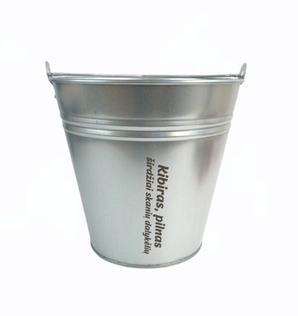 Metal Bucket ,,Kibiras pilnas sirdziai...,,