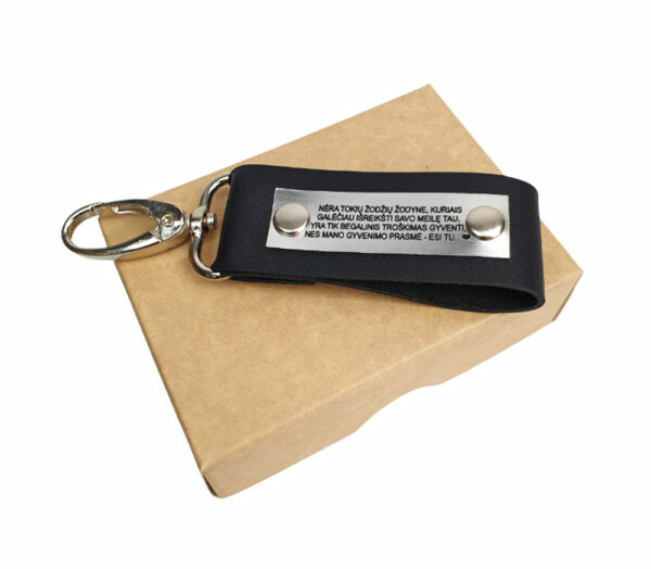 Leather keychain   ,,Nera tokiu zodziu..,,