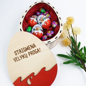 Easter egg box with candy ,,Staigmena Velyku proga,,
