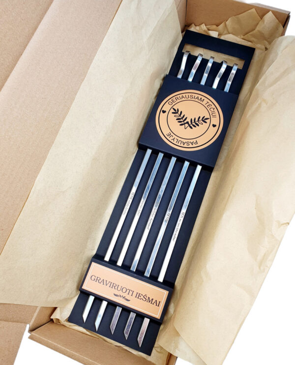 BBQ metal sticks set with carboard box ,,Geriausiam Teciui pasaulyje,,
