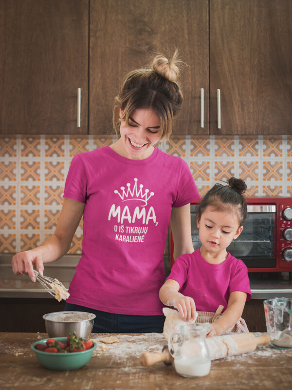 Printed T-shirt for Women ,,MAMA,o is tikruju karaliene,,
