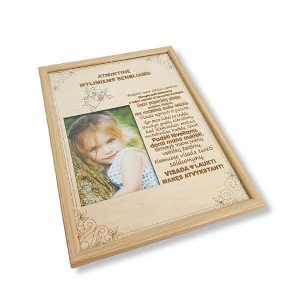 Frame for grandparents ,,Atmintine mylimiems seneliams,,