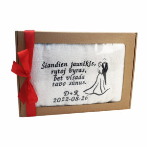 Personalised Towel with cardboard,,Siandien jaunikis...,,