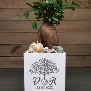 Personalised Flowers pot ,,ANY LETTER AND DATE,,