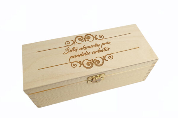 Wooden Tea Box ,,Siltu akimirku prie..,,