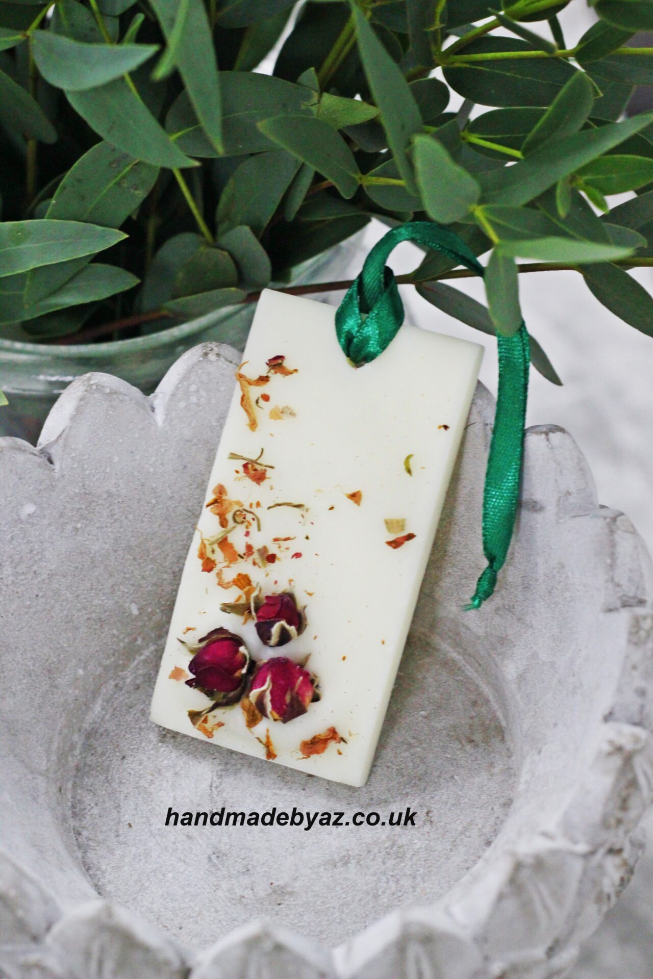 Soy Wax Wardrobe Fresheners with rose (rectangle)