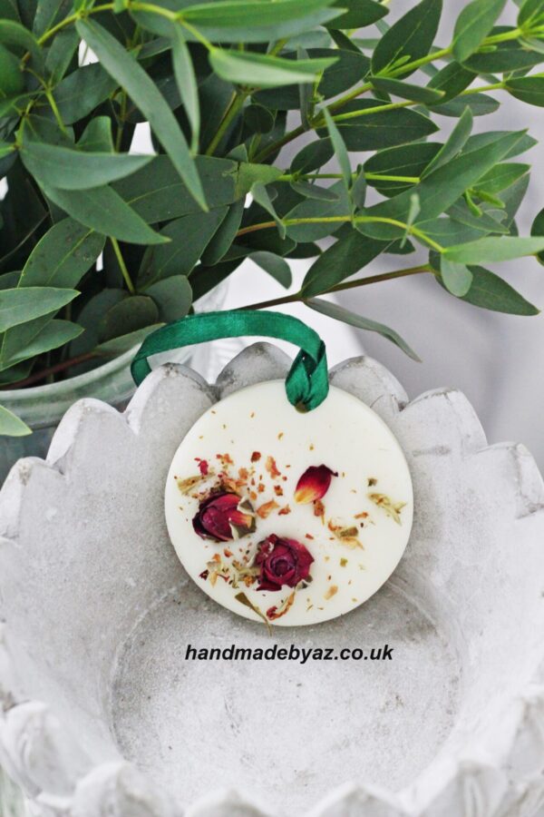 Soy Wax Wardrobe Fresheners with rose (circle)