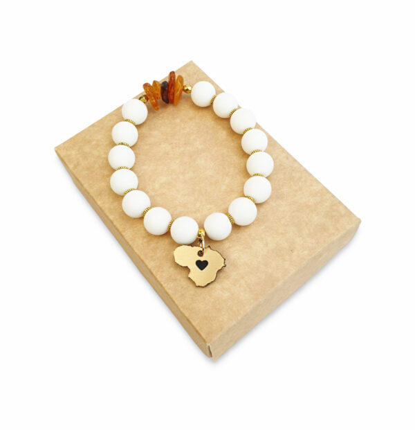 Bracelet with amber 2