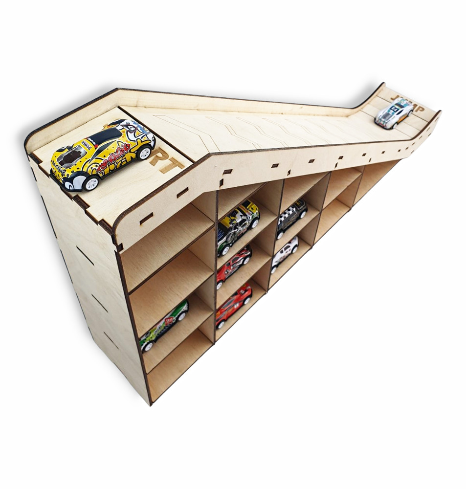 Wooden Car Garage with track - Image 4