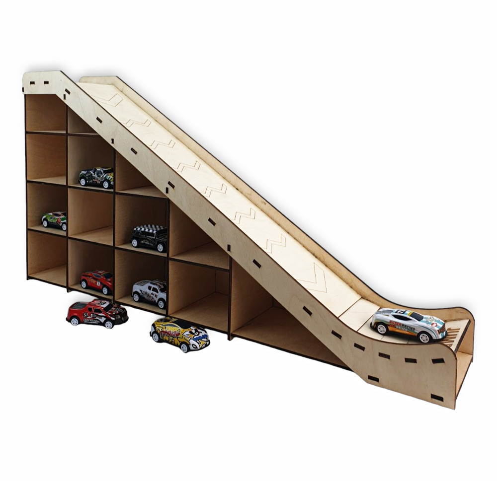 Wooden Car Garage with track - Image 2