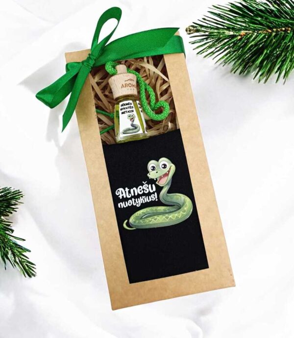 Gift set  ,,Sekmes gyvates metais,,