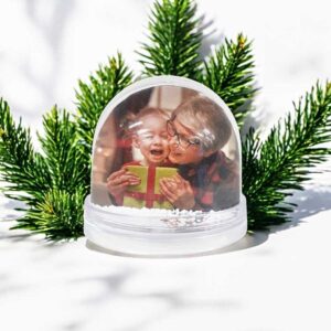 Frame "Bubble" with artificial snow inside (With a photo of your choice)