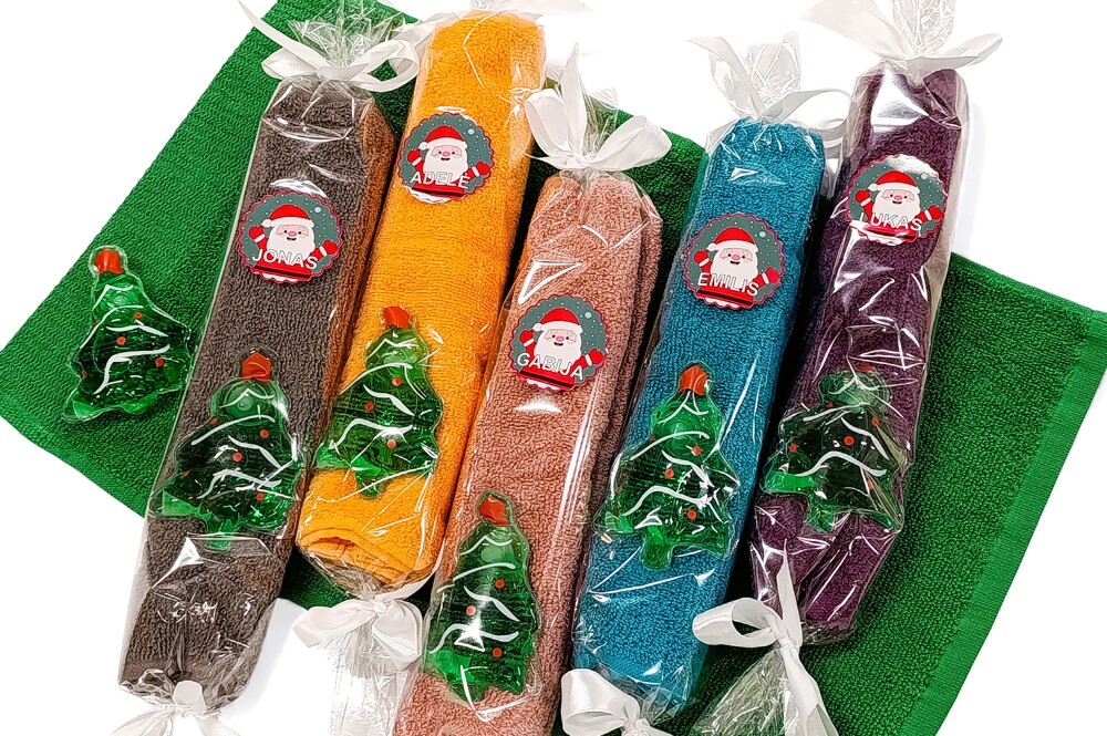 Towel with shower gel and personalised sticker 30x50cm ,,Any Name,, - Image 2