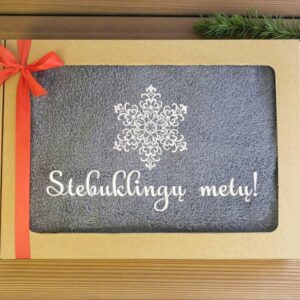 Towel with cardboard box ,,Stebuklingu metu,,